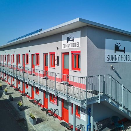 Sunny Hotel ريغينستوف المظهر الخارجي الصورة