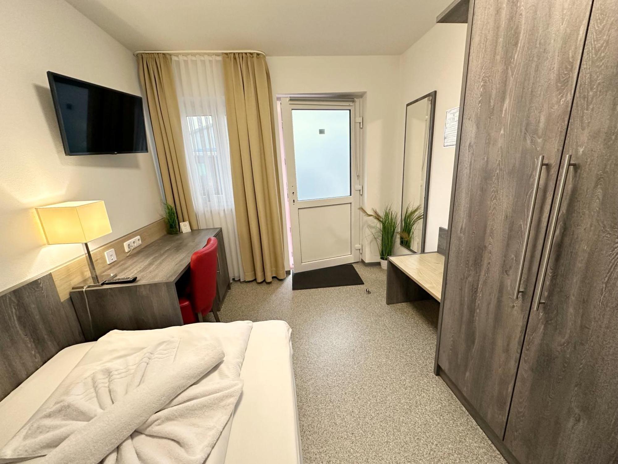 Sunny Hotel ريغينستوف المظهر الخارجي الصورة
