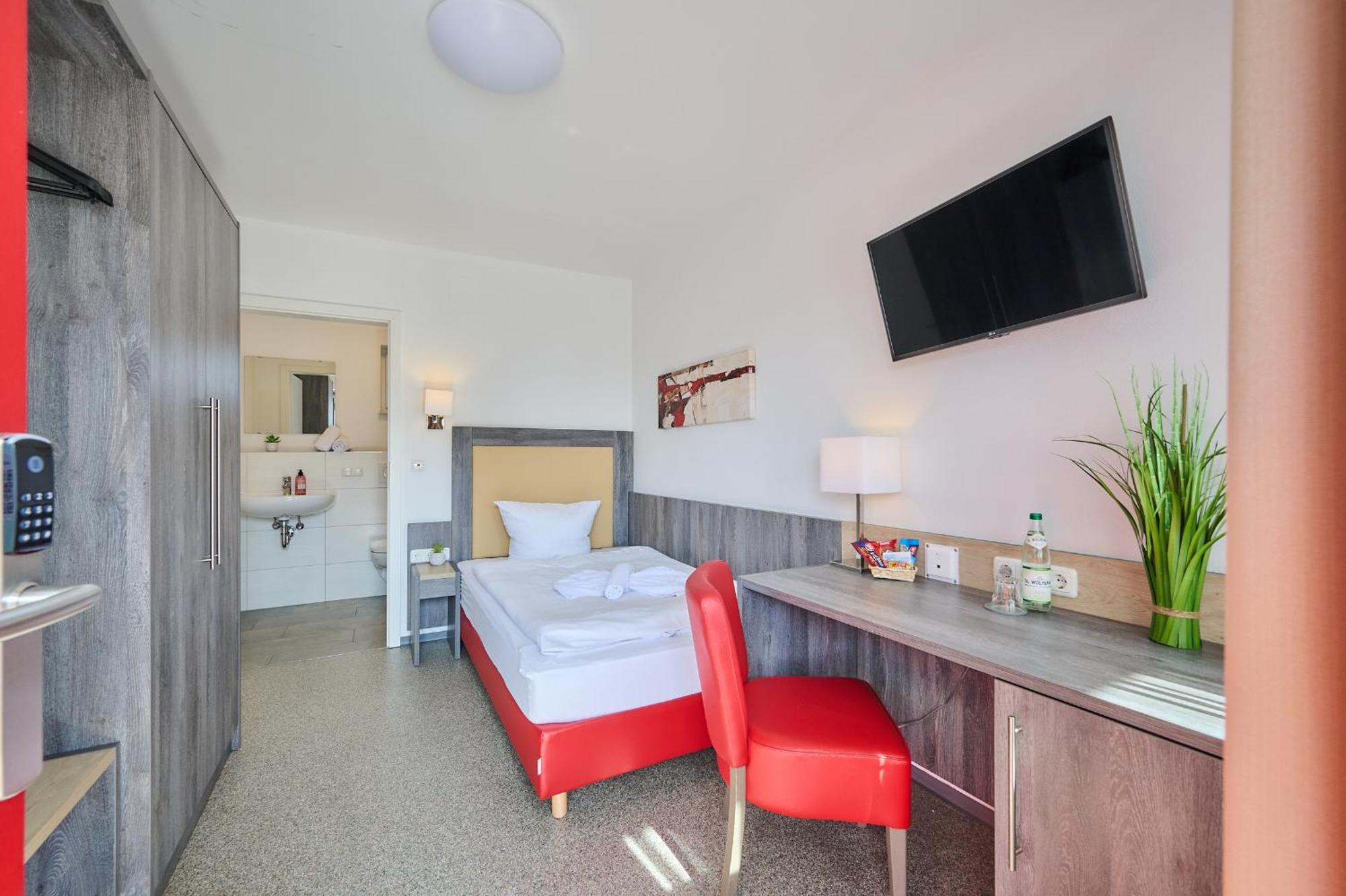Sunny Hotel ريغينستوف المظهر الخارجي الصورة